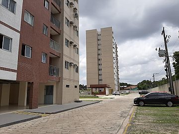 APARTAMENTO NA ROD MARIO CORVAS COM 2/4 SENDO 1 SUITE